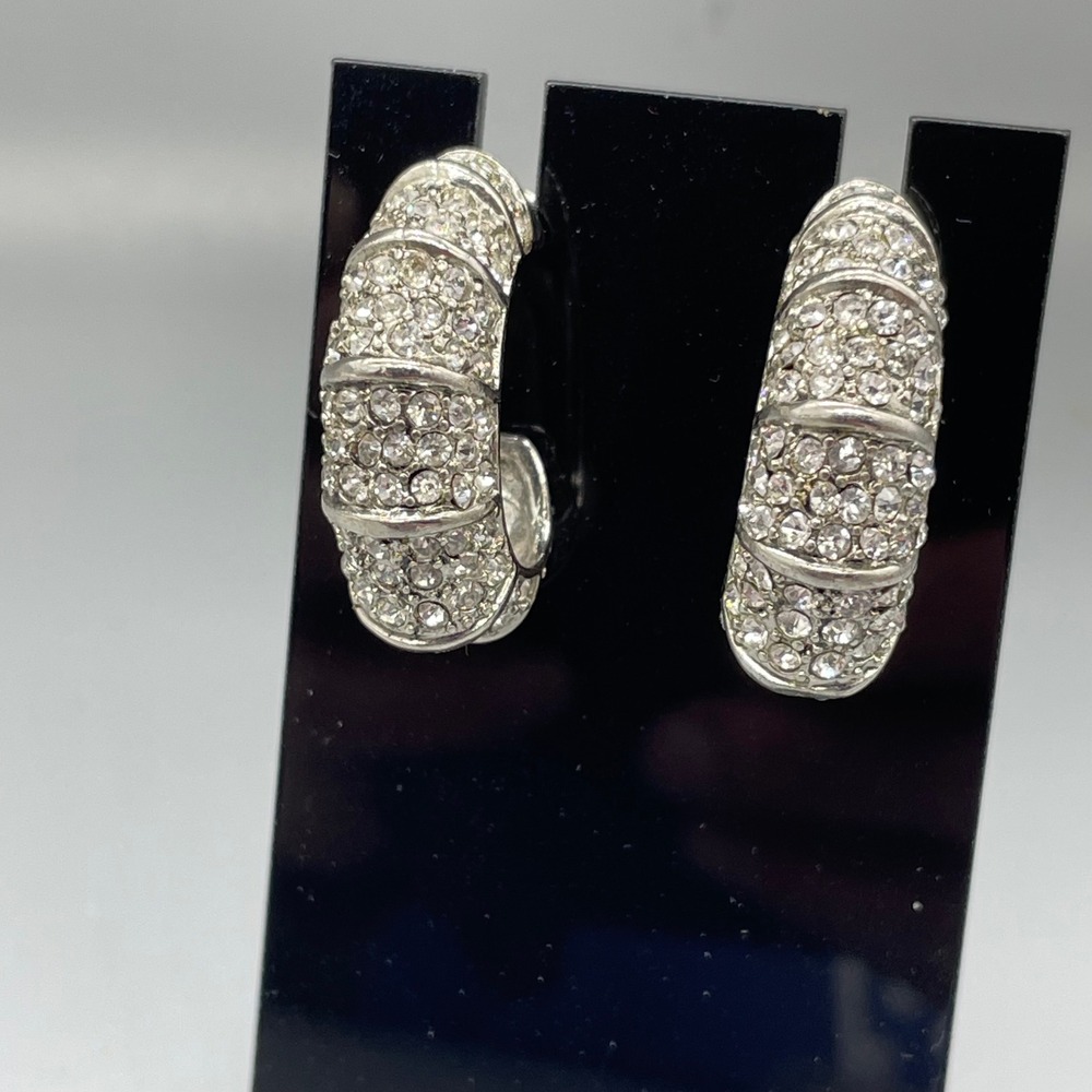 Vintage Silver Tone Chunky‎ Pave Rhinestone J Hoop Earrings Ribbed Statement